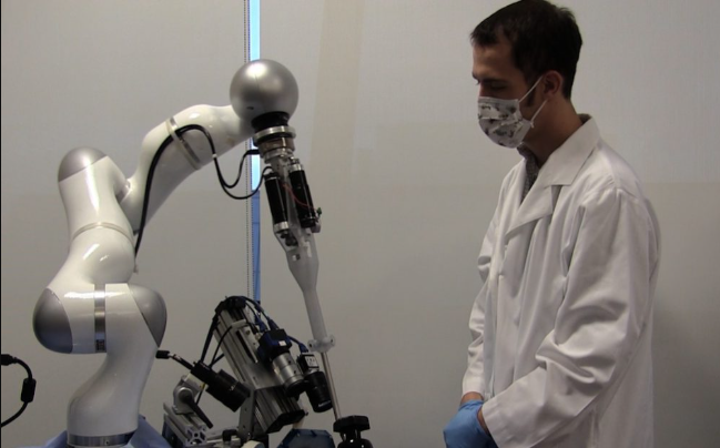 How Robots Are Assisting in Surgery